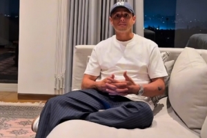 引争议小豌豆:女性应专注繁衍、打扫,必须学会敬重男子气概